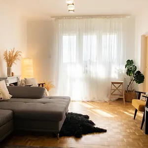 Apartman Firpo, Eger